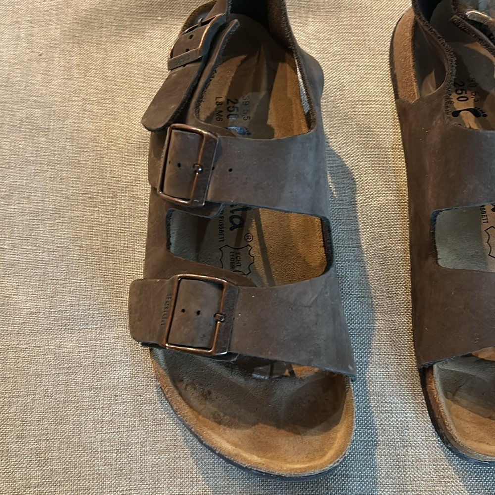 Birkenstock Brown Brush Leather 39 Arizona Sandals. - Picture 2 of 10